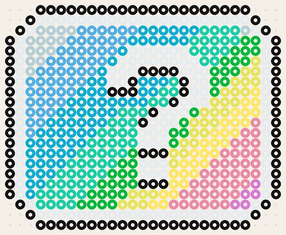 Item-Box in Regenbogenfarben als Super Mario Bügelperlen Vorlage, 27 × 22 Perlen, 11 Farben